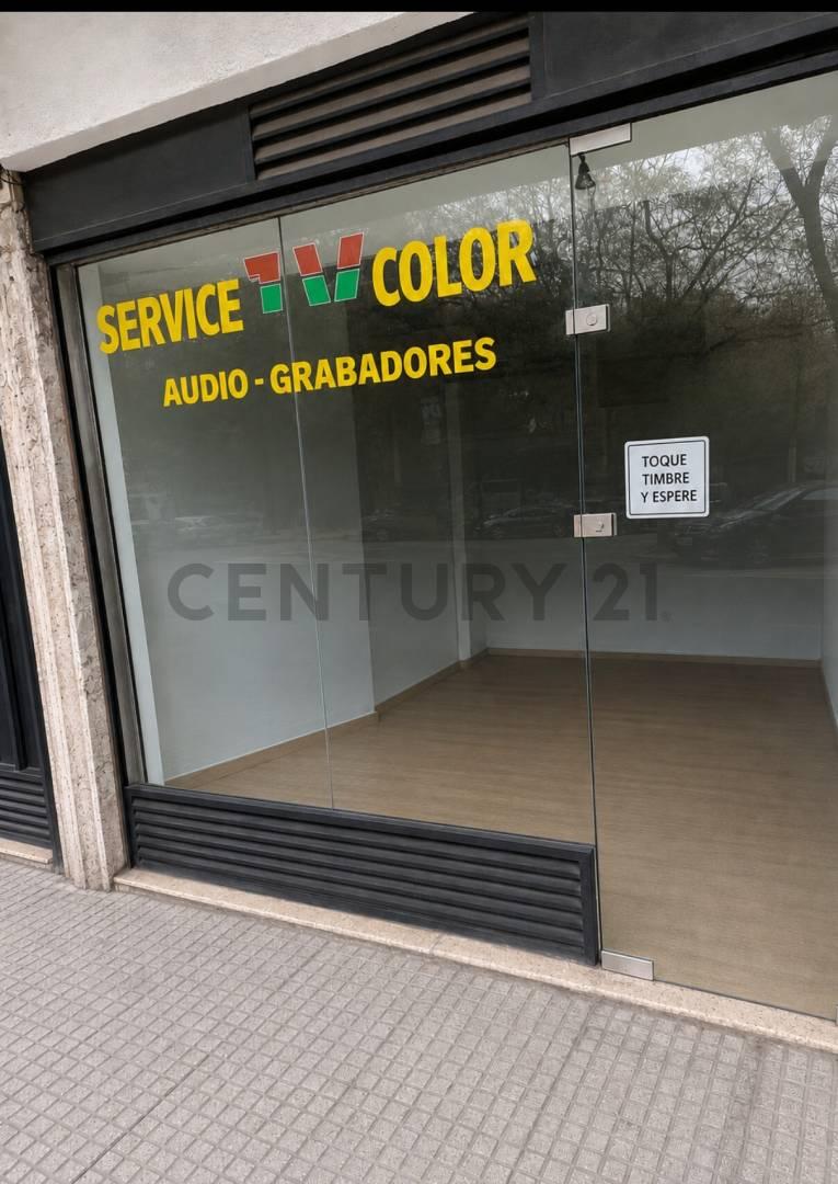 VENTA - Excelente local comercial — foto 1