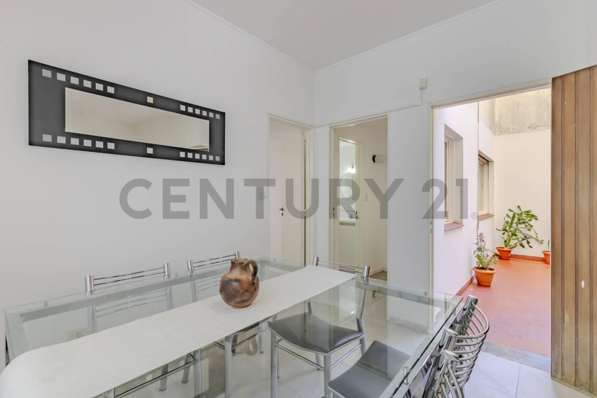 Departamento con Patio a la Venta en La plata Centro — foto 1