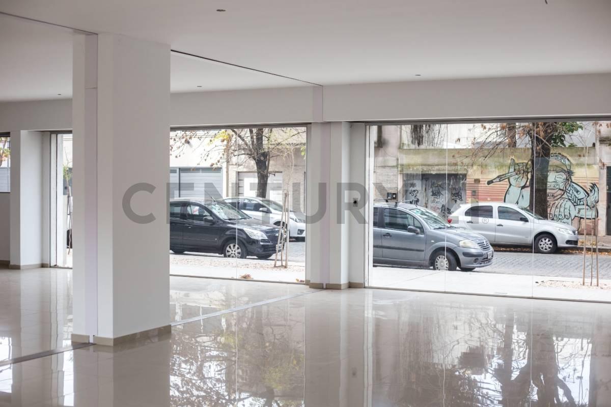 LOCAL COMERCIAL EN ALQUILER EN LA PLATA — foto 1