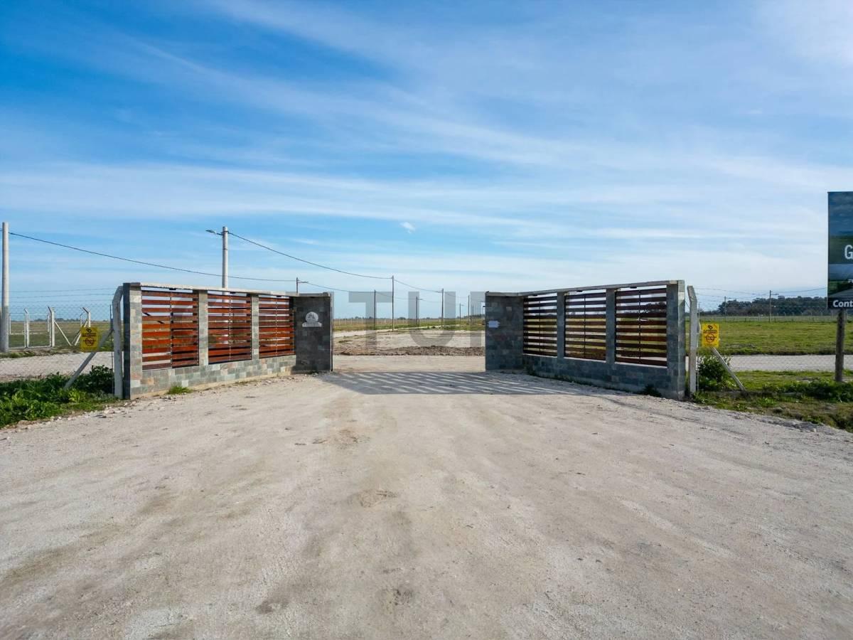 Terreno a la venta en Ruta 11 Barrio cerrado "Grand Sur" — foto 1
