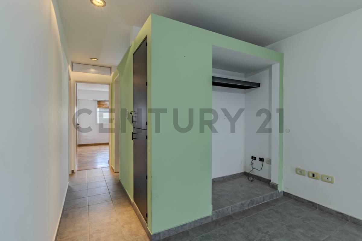 Departamento en venta en la plata 2 dormitorios y 3 ambientes en La Plata — foto 1