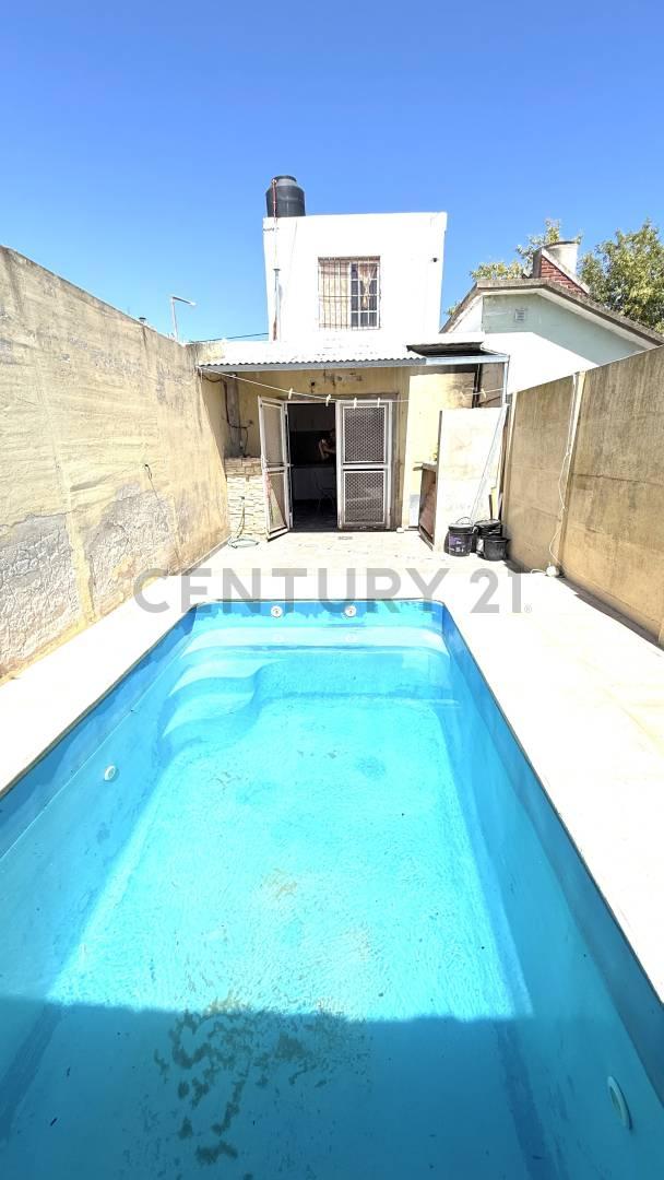 PH CON PATIO Y PISCINA EN ZONA TRANQUILA - VENADO TUERTO — foto 1
