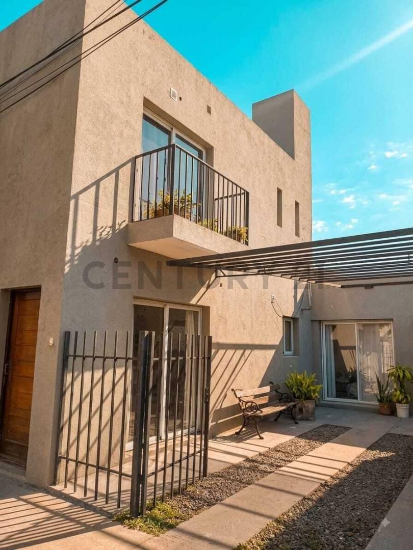 VENTA tres propiedades en un mismo terreno. VENADO TUERTO — foto 1
