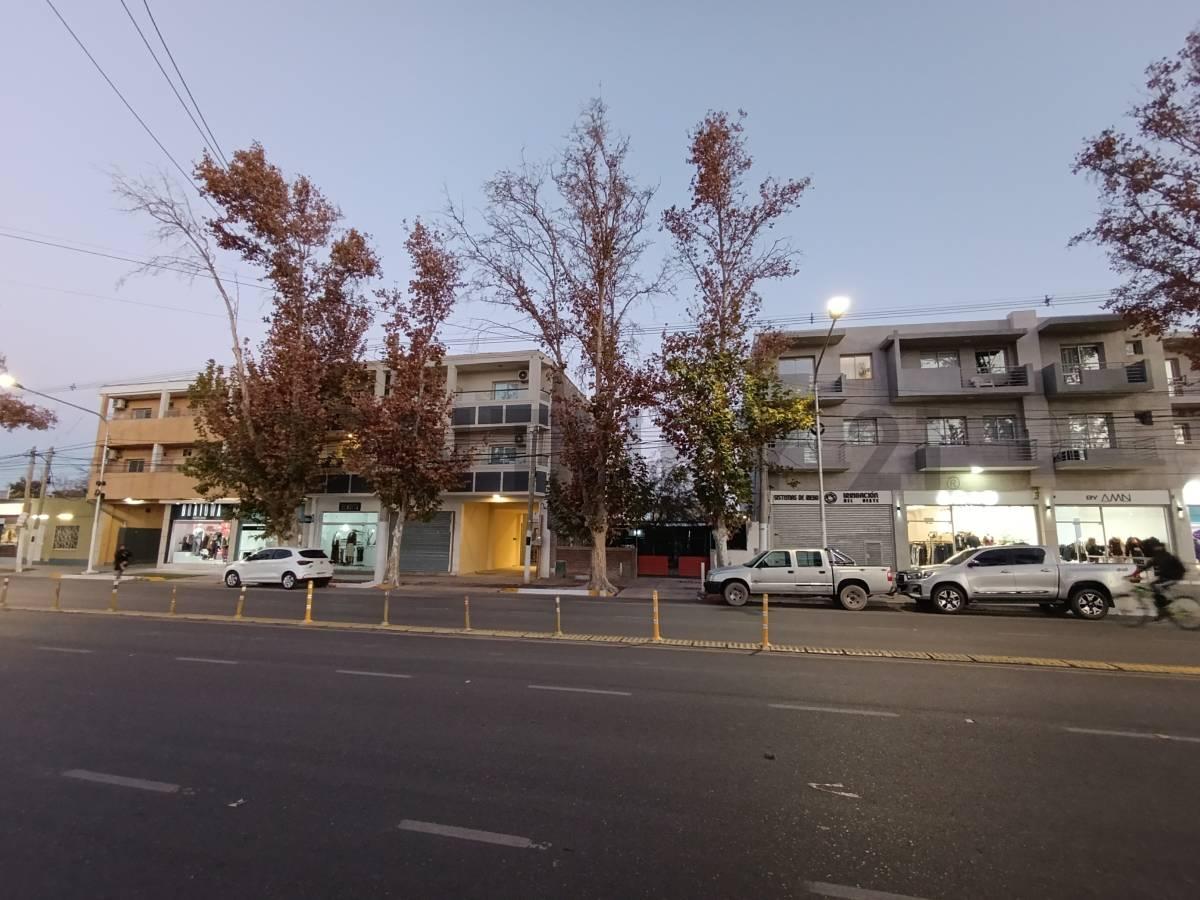 Venta Departamento en Rivadavia - frente a Aires del Libertador - 2 dormitorios- 2 baños - Cochera P — foto 1