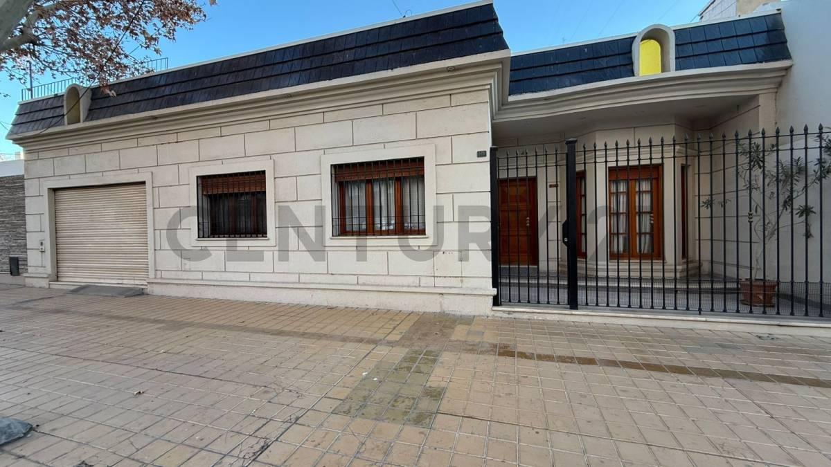 Venta casa céntrica - Capital — foto 1