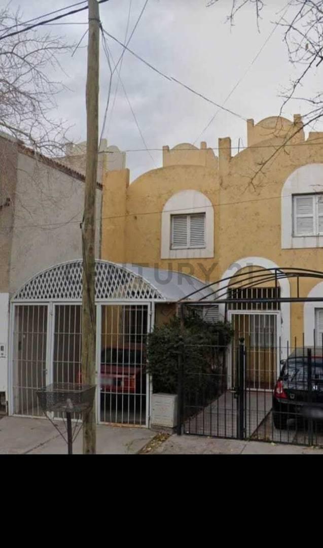 Venta de Casa Duplex en Excelente Zona — foto 1