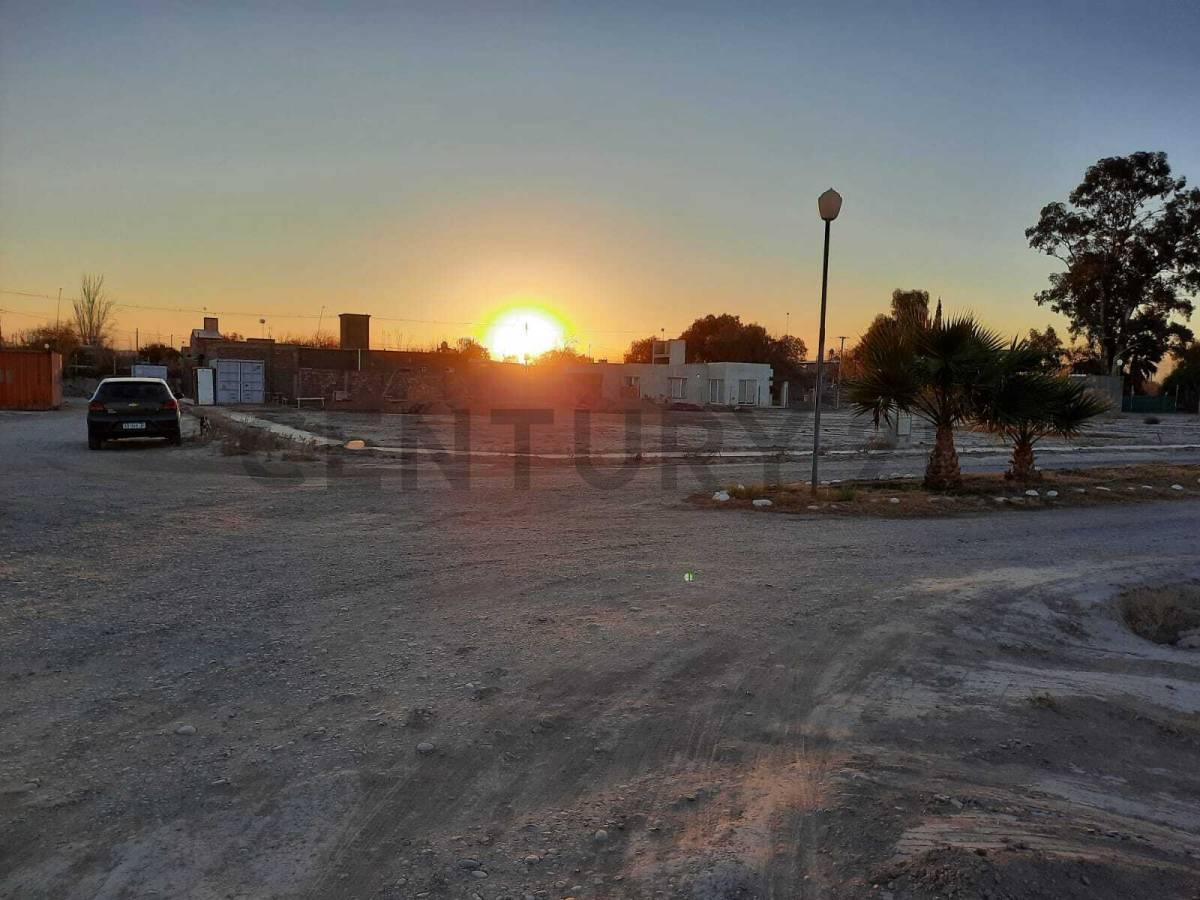VENTA TERRENO EN SANTA LUCIA — foto 1