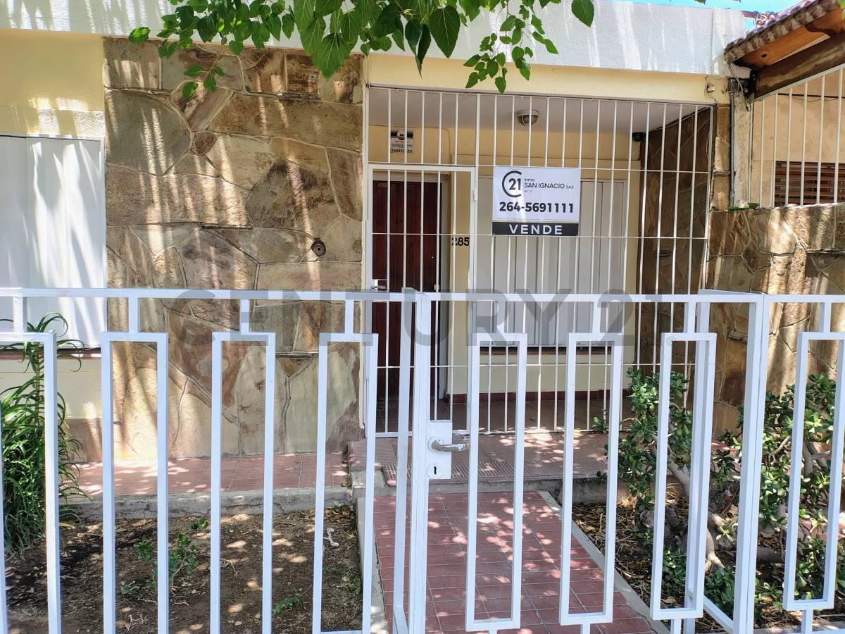 Casa Apto Crédito Hipotecario, 3 dorm, living/comedor, cocina/comedor, baño, cochera, lavadero y Dpt — foto 1