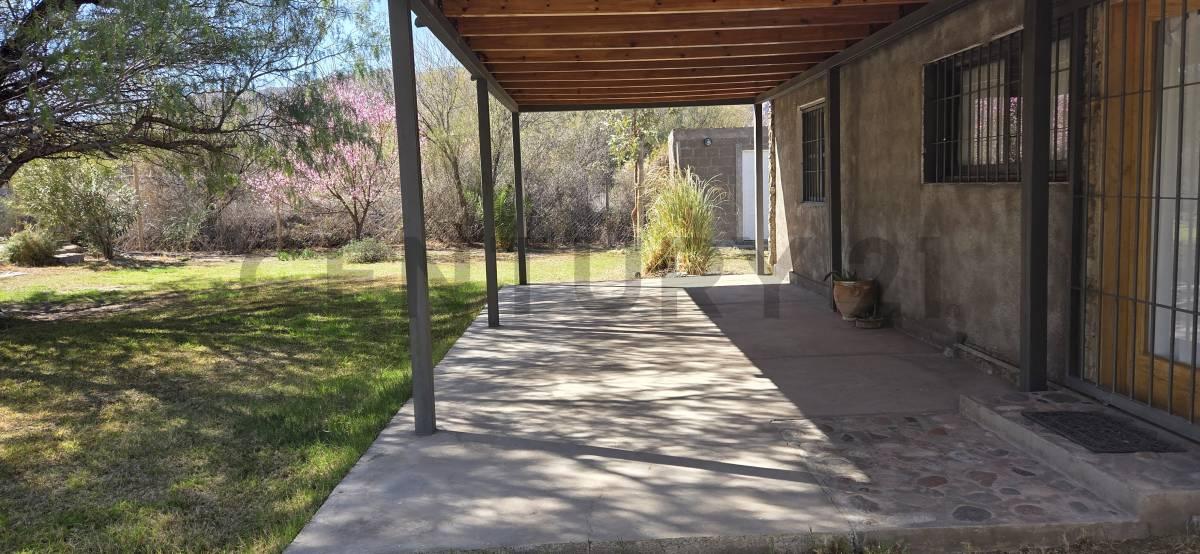Hermosa casa de fin de semana en Villa Tacú. — foto 1