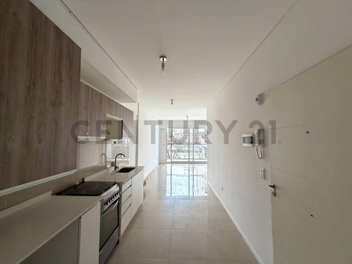 VENTA DEPTO 2 AMBIENTES CON TERRAZA PROPIA EN FLORES — foto 1