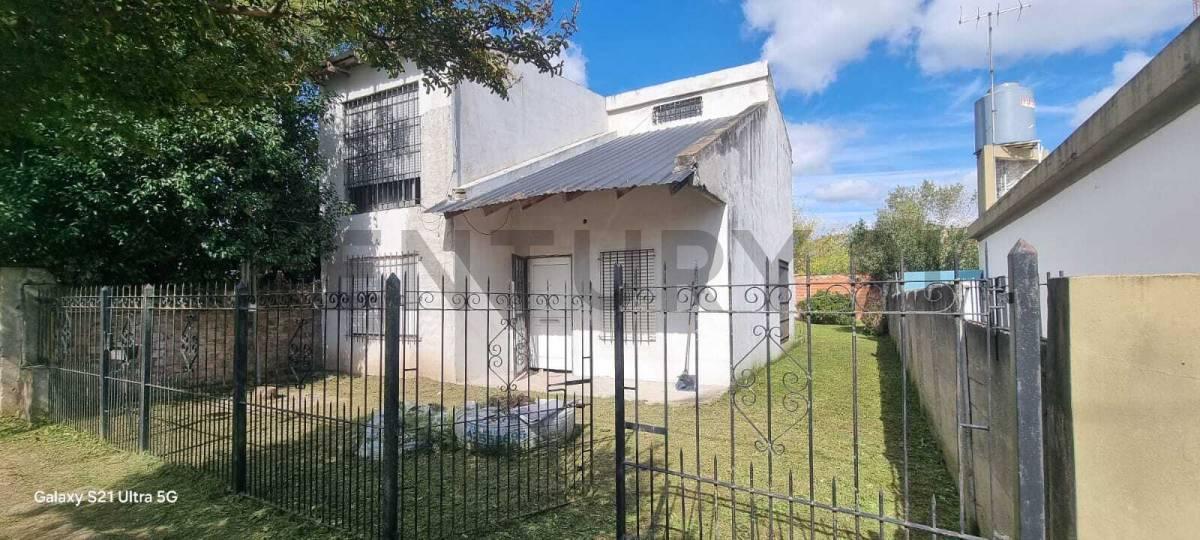 VENTA CASA 4 AMBIENTES FLORENCIO VARELA — foto 1