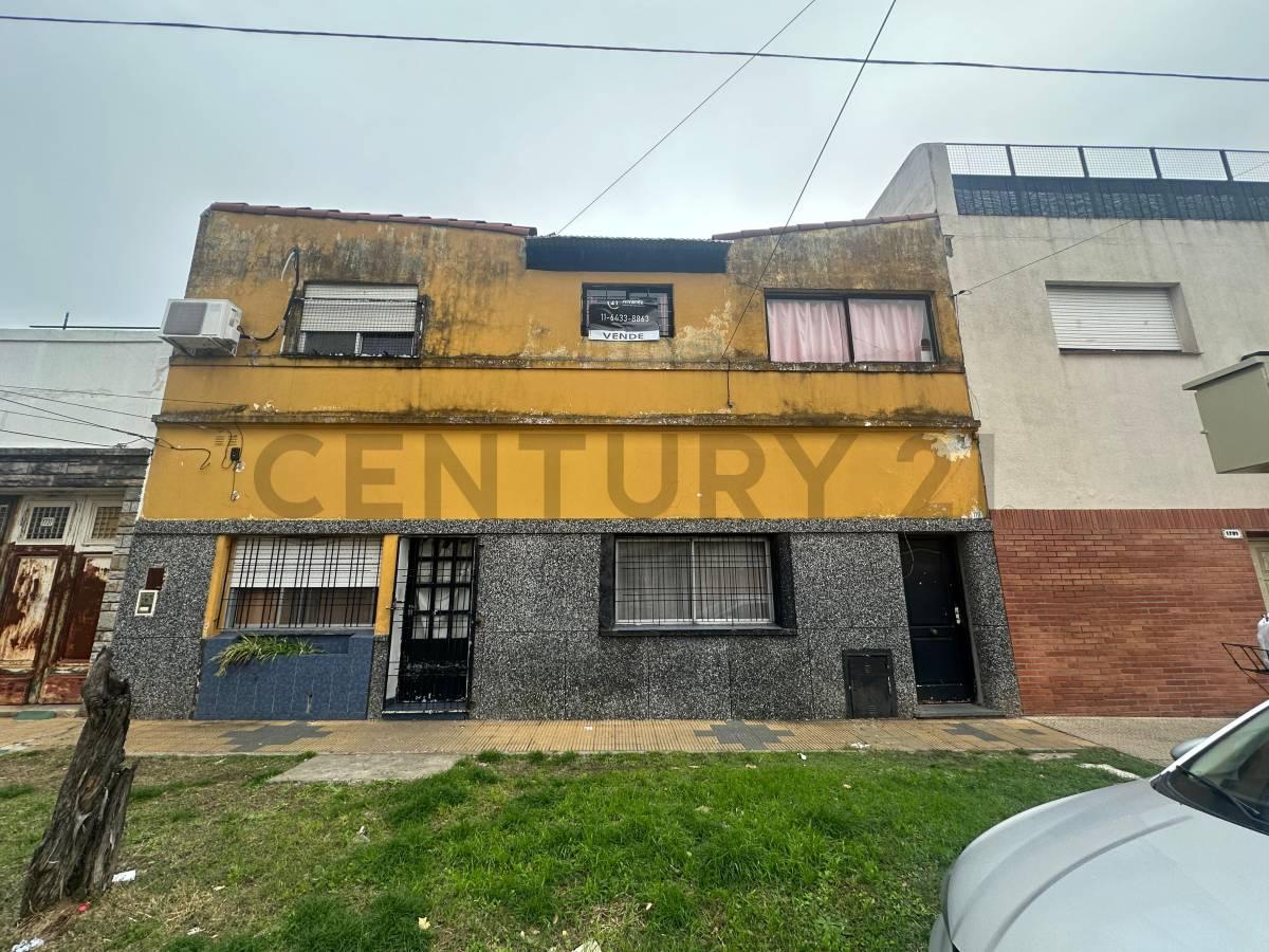 VENTA - CASA PB 4 AMB + DEPTO PA 3 AMB - IDEAL INVERSOR - A REFACCIONAR - VILLA MAIPU — foto 1