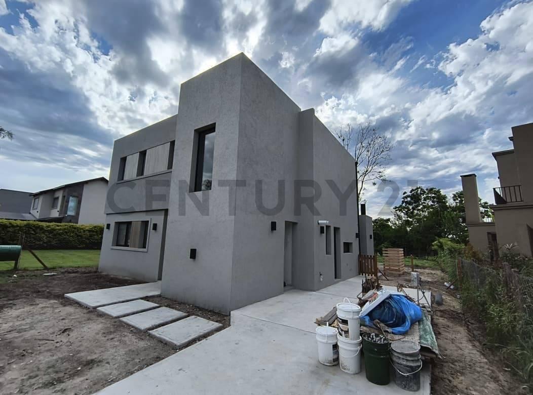CASA EN VENTA EN SANTA ELENA — foto 1