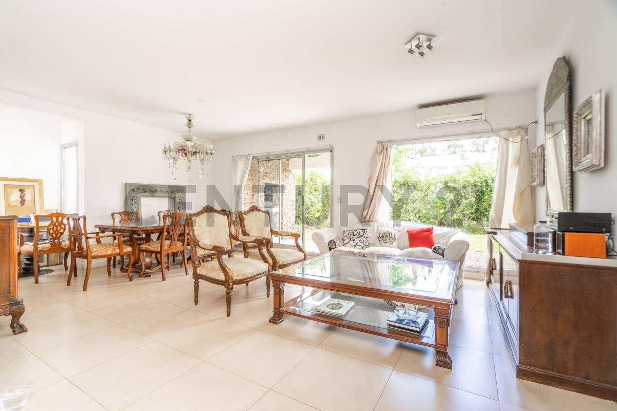 VENTA SENDERO-NORDELTA 3 AMBIENTES JARDÍN-PARRILLA-COCHERA — foto 1