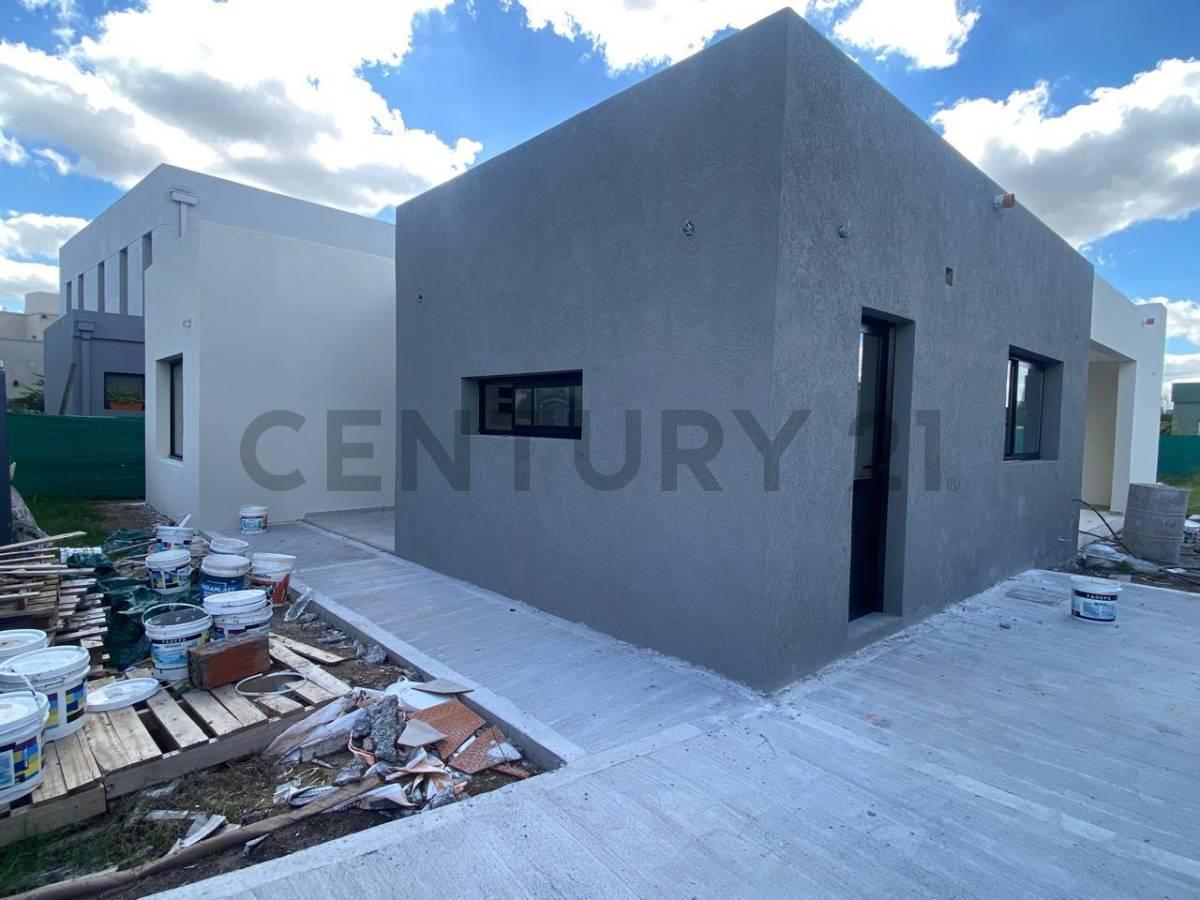 CASA EN UNA PLANTA EN SAN RAMON — foto 1