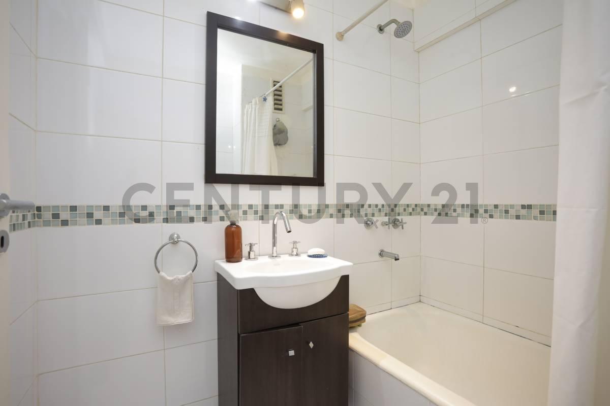 VENTA 2 Ambientes 5° piso Inversion APTO PROFESIONAL COLEGIALES — foto 1