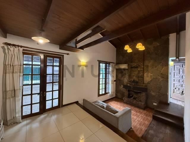 VENTA DE CASA 3 AMBIENTES EN CASTELAR NORTE — foto 1