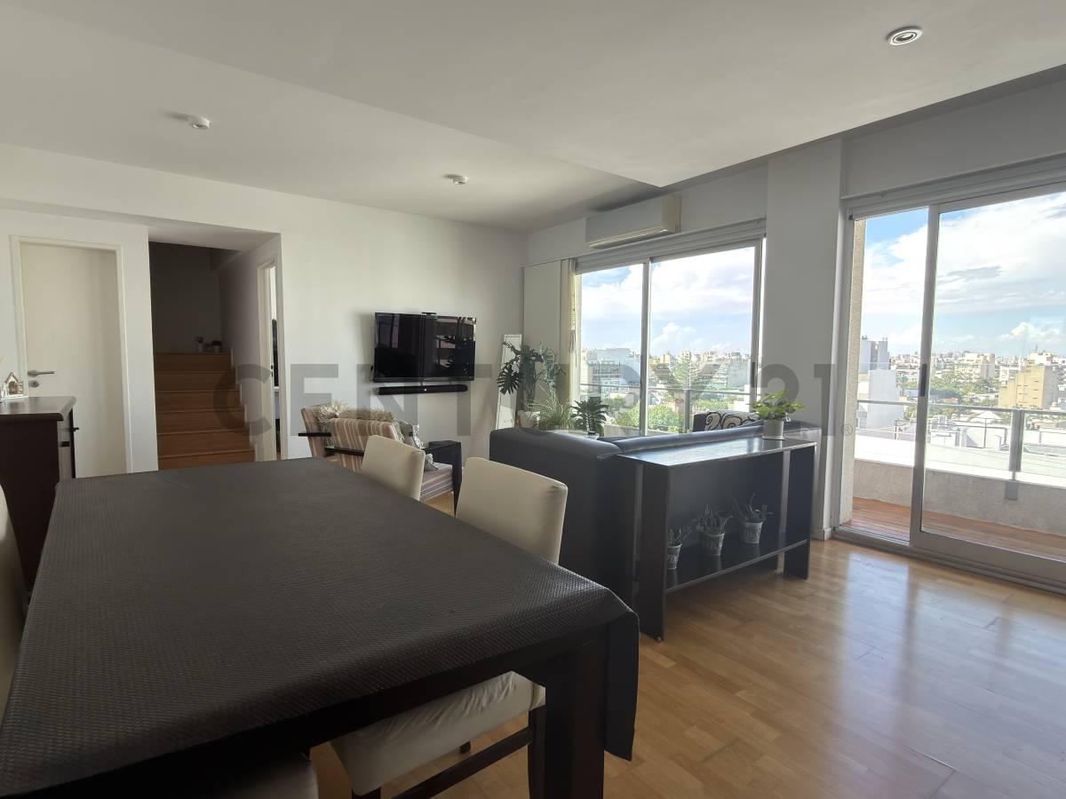 Villa Devoto- Depto 4 ambientes en duplex c/2 balcones, suite y 2 esp. guardacoches — foto 1