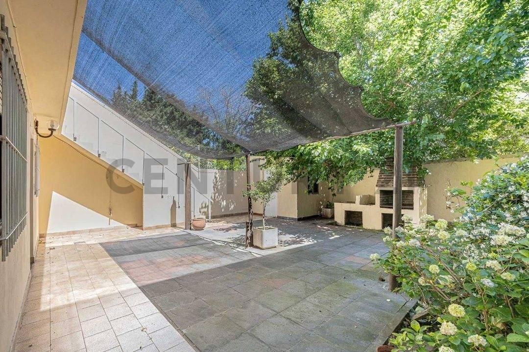 Hermoso PH 3 ambientes con patio y cochera Haedo — foto 1