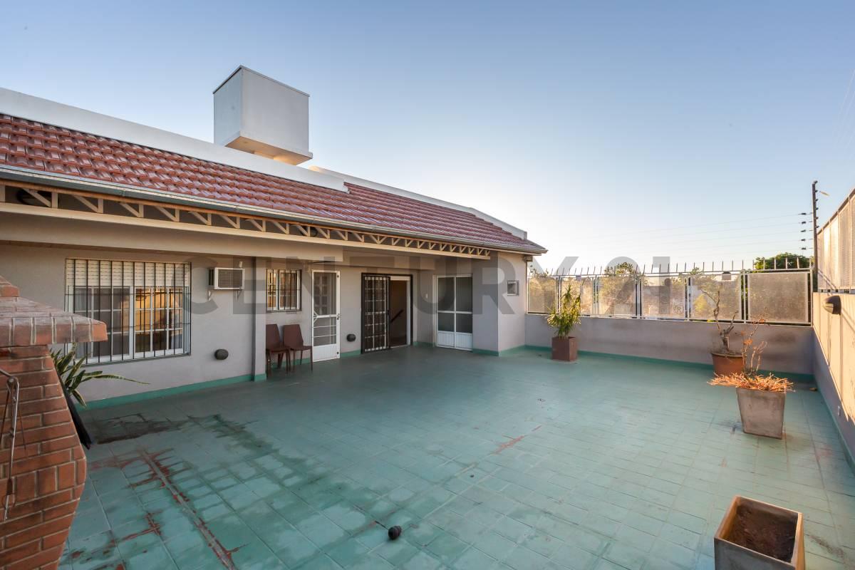 VENTA PERMUTA PH 4 AMBIENTES CON PATIO EN VILLA BOSCH APTO CREDITO — foto 1