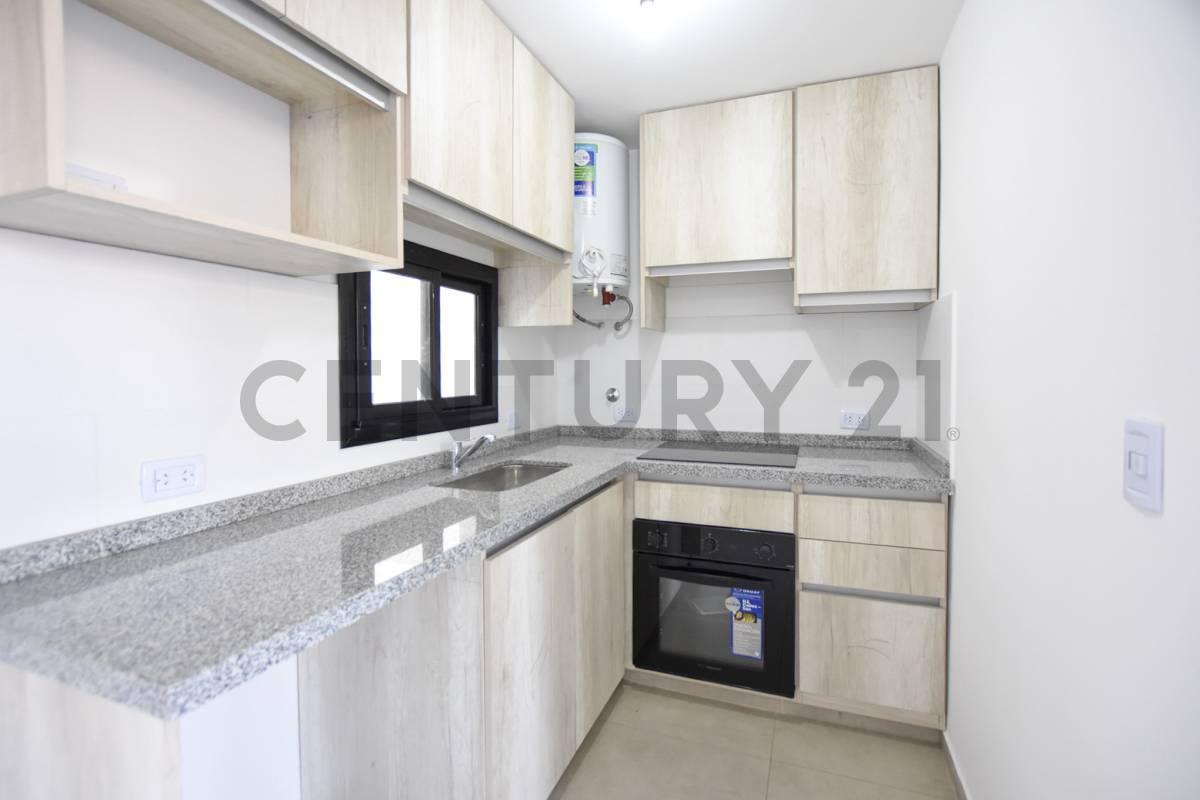 VENTA DEPARTAMENTO 2 AMBIENTES TERRAZA PROPIA CON PARRILLA EN SAN MARTIN | PERMUTA — foto 1