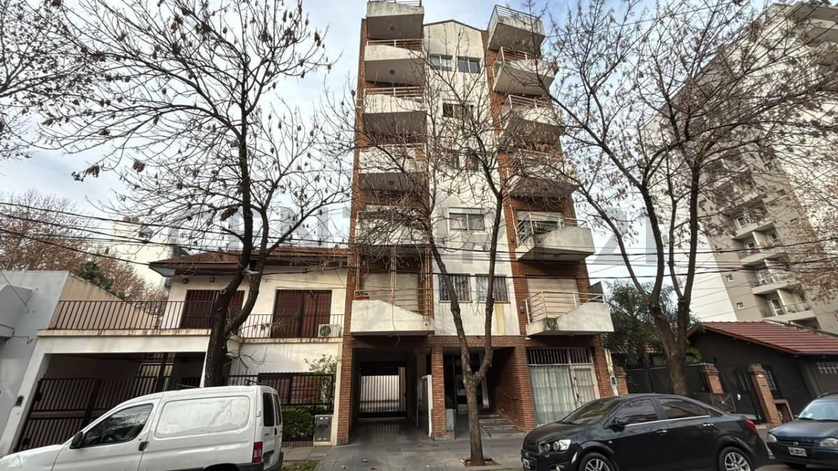 DEPARTAMENTO 2 AMBIENTES EN VENTA - CASEROS CENTRO, BUENOS AIRES - ACEPTA PERMUTA — foto 1