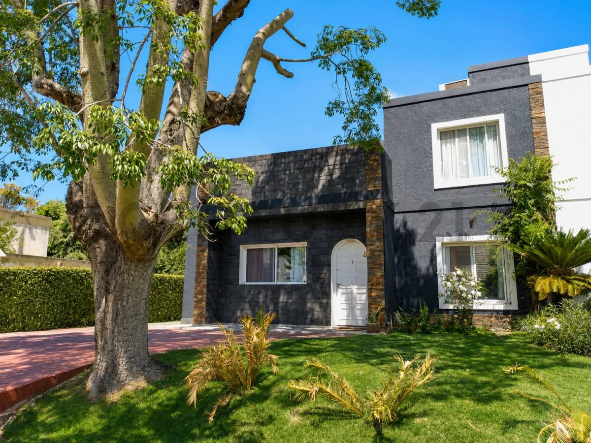 Espectacular casa de dos lotes en maschwitz country club - acepta permuta y financiacion — foto 1