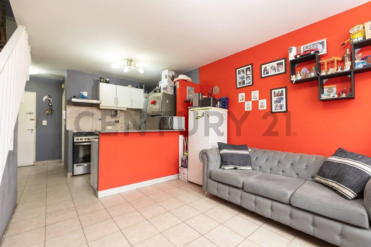 Depto 3 ambientes en dúplex, en Villa Urquiza - Apto crédito — foto 1