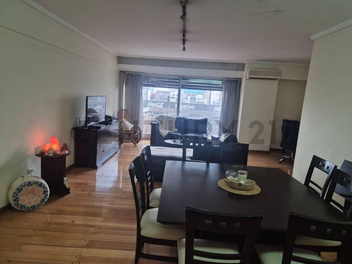 Excepcional departamento de 4 amb. Con dependencia, con detalles de categoría. Dormitorio principal — foto 1