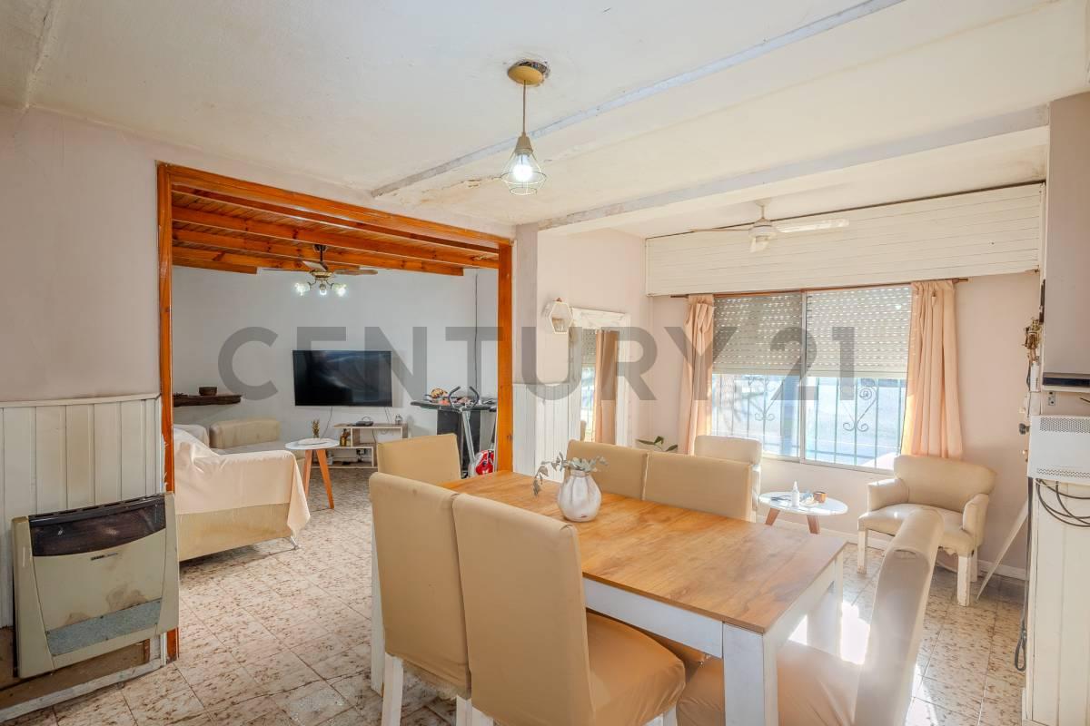OPORTUNIDAD - Ph 3 ambientes con cochera y patio - Villa de Mayo — foto 1