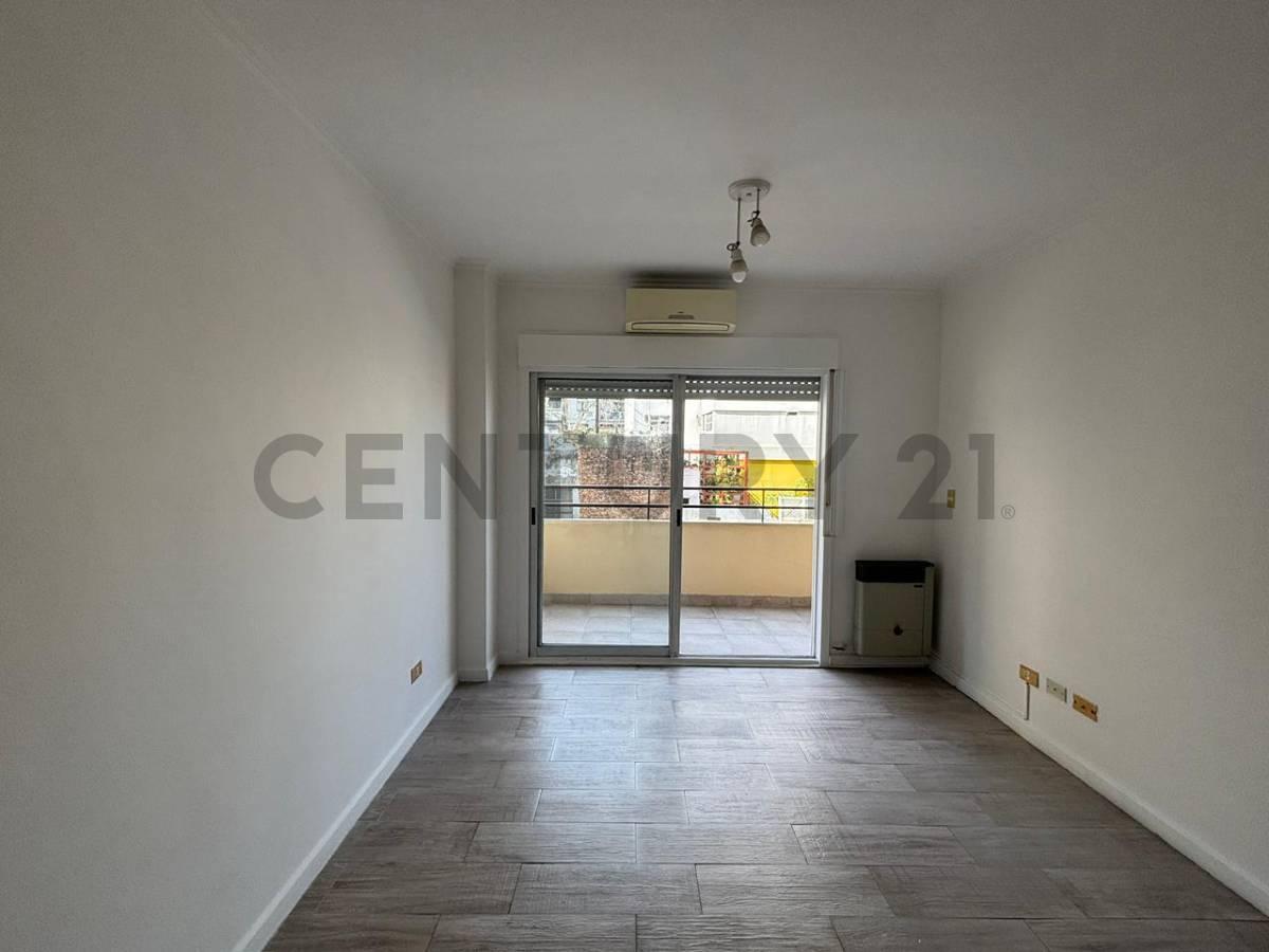 ALQUILER 3 AMBIENTES CON BALCÓN TERRAZA – ALMAGRO — foto 1