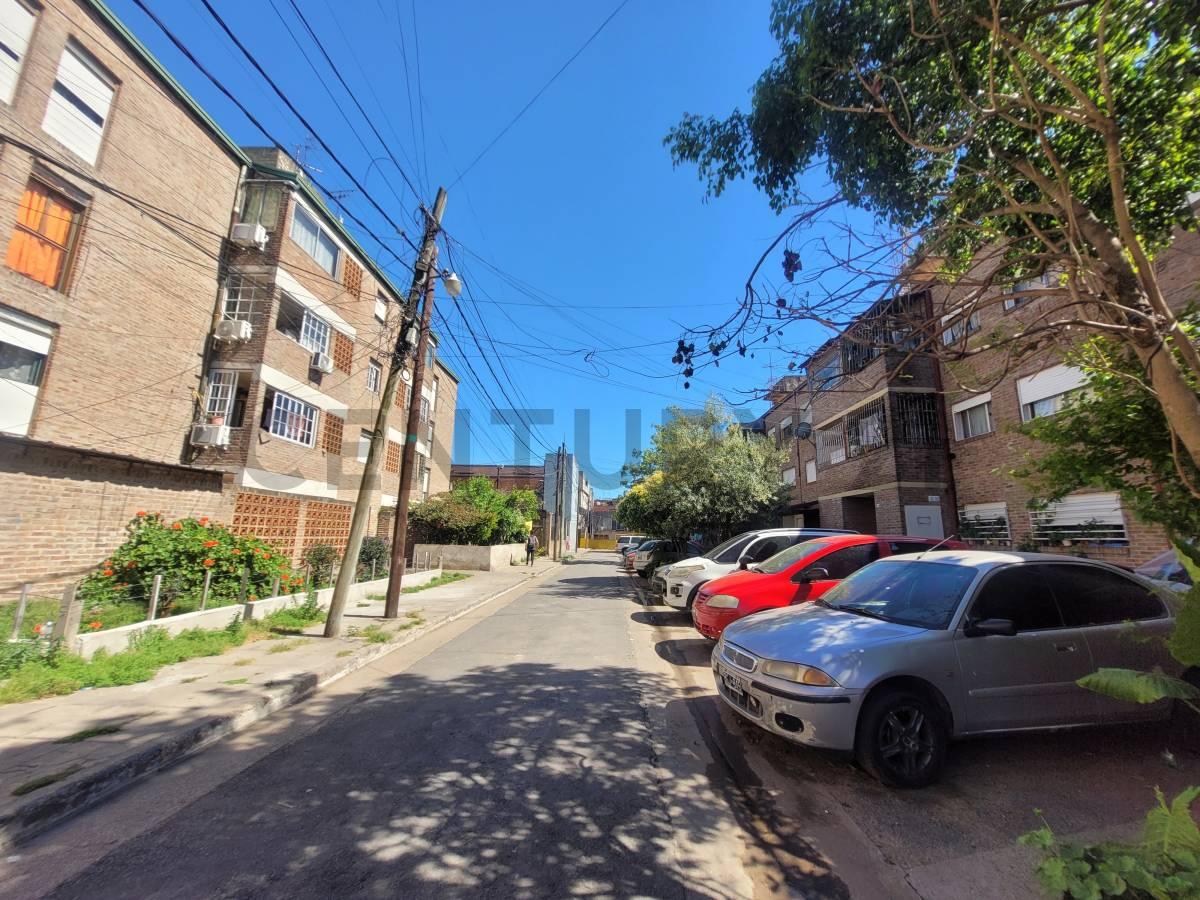 Venta Departamento 3 ambientes Parque Avellaneda Barrio Cildañez — foto 1