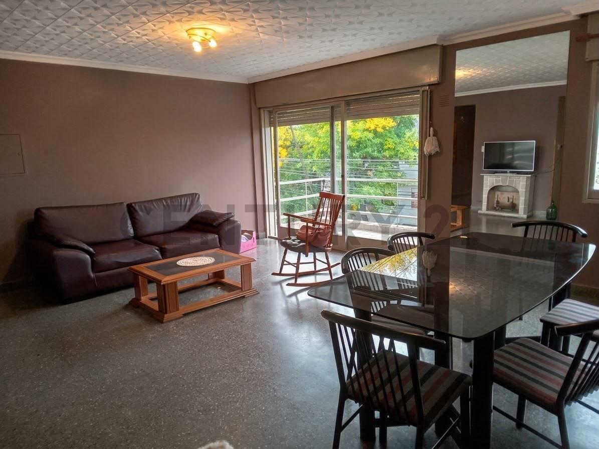 Departamento en Venta 3 Dormitorios con Cochera en Pleno Centro de Carlos Paz — foto 1