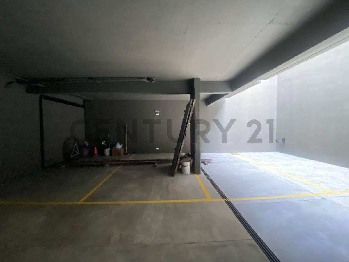 Amplia Cochera Cubierta en Edificio a Estrenar - Flores Norte — foto 1