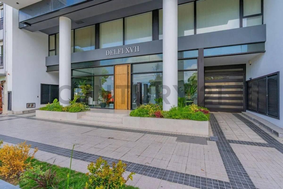 VENTA – DEPARTAMENTO 3 AMBIENTES A ESTRENAR CON COCHERA | EDIFICIO DELFI XVII – LA PERLA — foto 1
