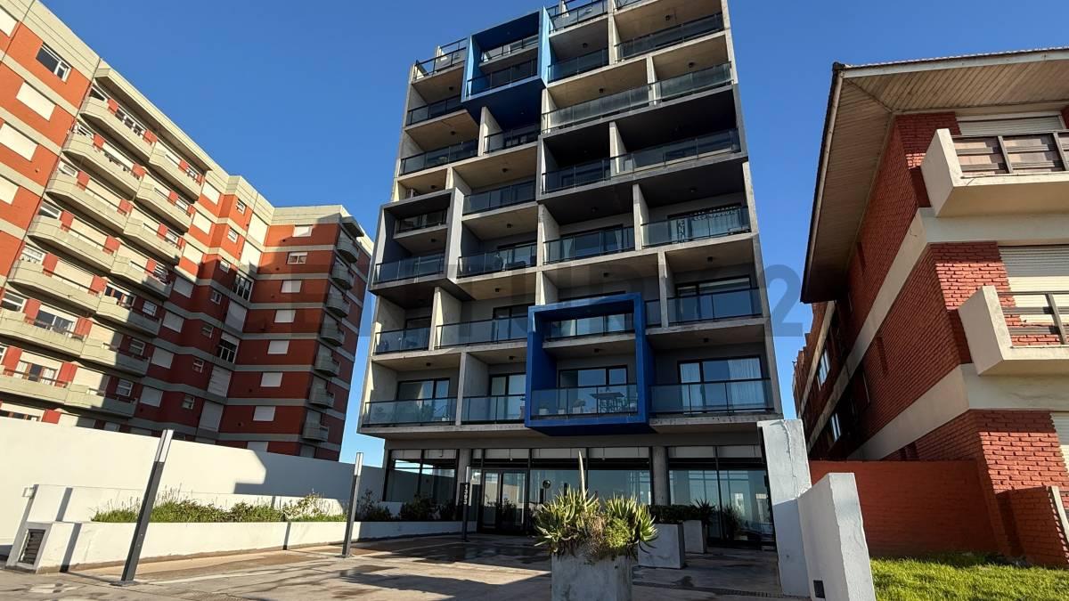 VENTA DEPARTAMENTO 3 AMBIENTES, PISO FRENTE AL MAR CON COCHERA — foto 1