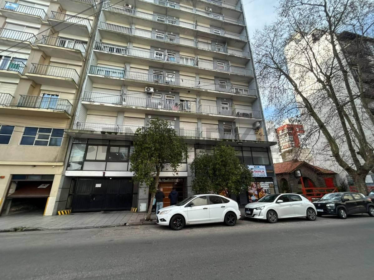 VENTA DEPARTAMENTO 2 AMBIENTES CON DEPENDENCIA AL FRENTE — foto 1
