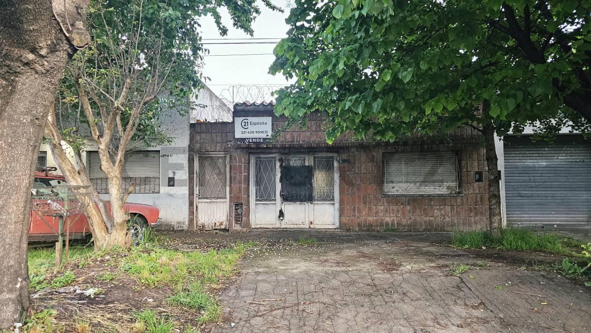 Casa en Venta a Refaccionar o Demoler — foto 1