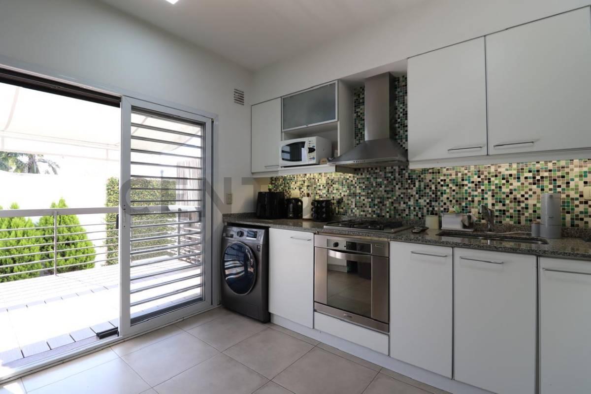CASA-TRIPLEX FLORIDA APTO CREDITO — foto 1
