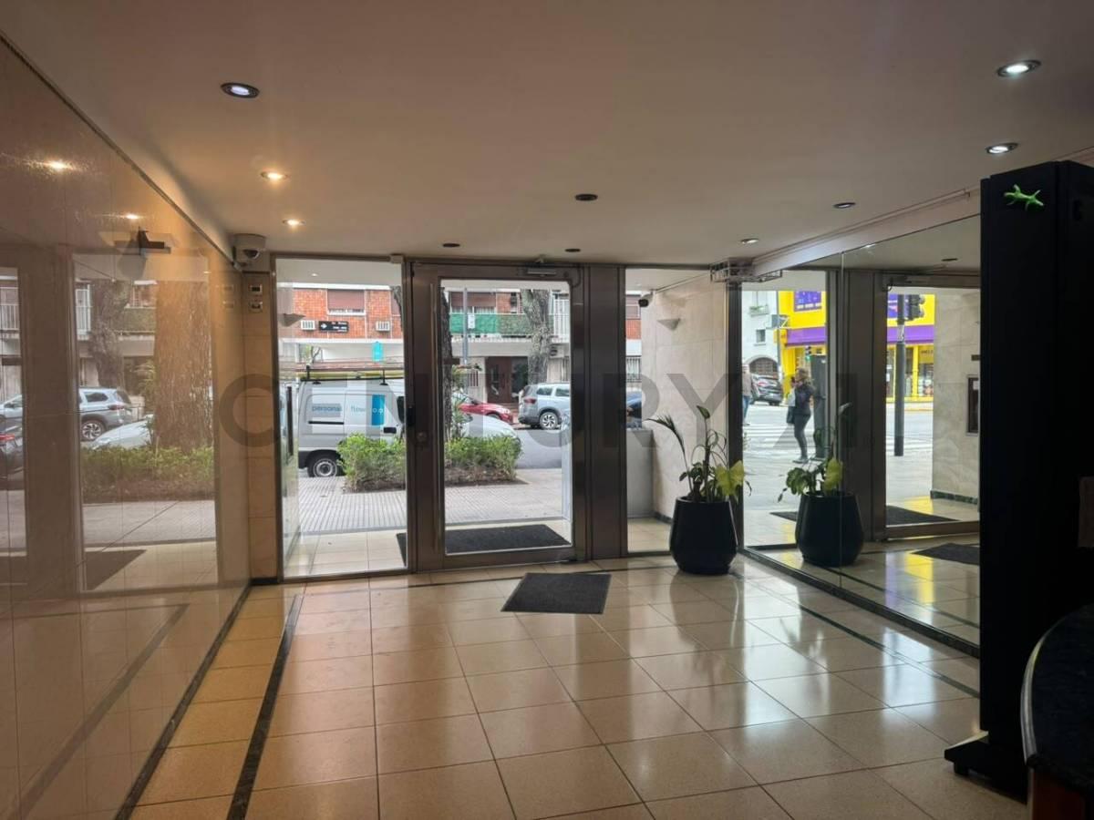 Venta Departamento 3 ambientes con balcón en Colegiales — foto 1