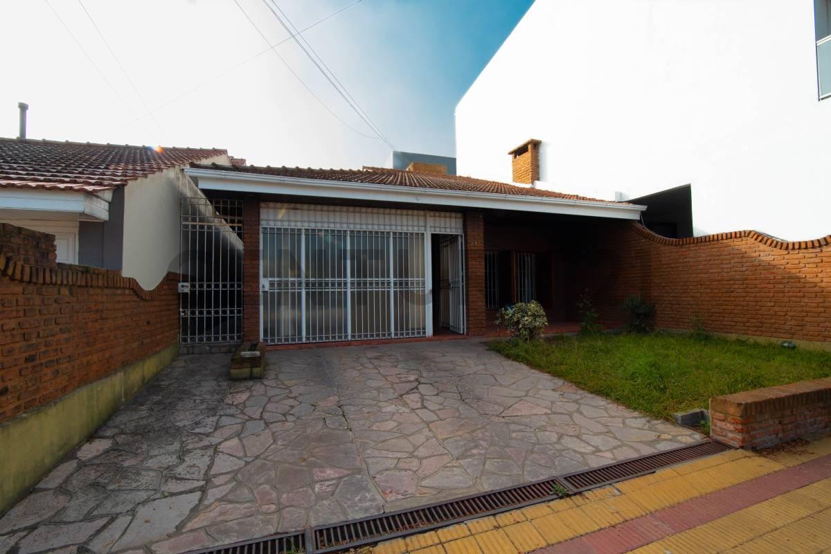 EN VENTA CASA TIPO CHALET - DEPARTAMENTO Y QUINCHO - PH SEMICENTRO — foto 1