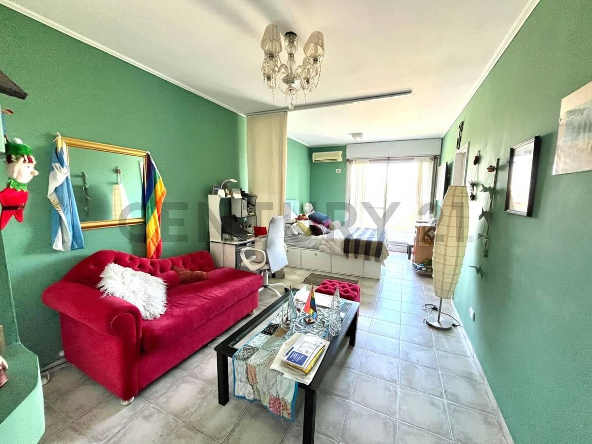 VENTA MONOAMBIENTE CABA A 200 METROS DE PARQUE LEZAMA /BALCON AL FRENTE - PISO ALTO Y SEGURIDAD 24 — foto 1