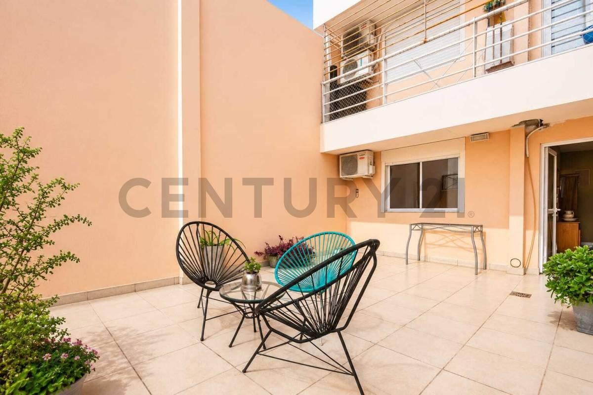 Venta Departamento Dos ambientes con Patio en Villa Pueyrredón — foto 1