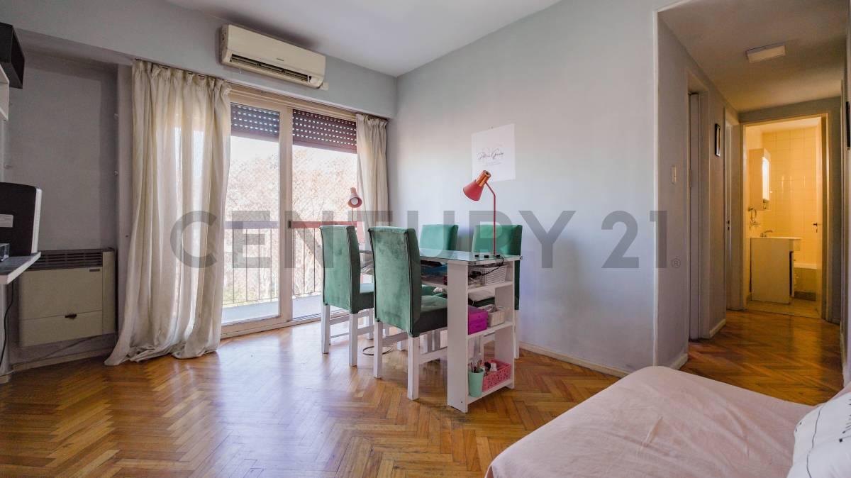 VENTA 2 AMBIENTES CON BALCON! ACEPTA PERMUTA! — foto 1