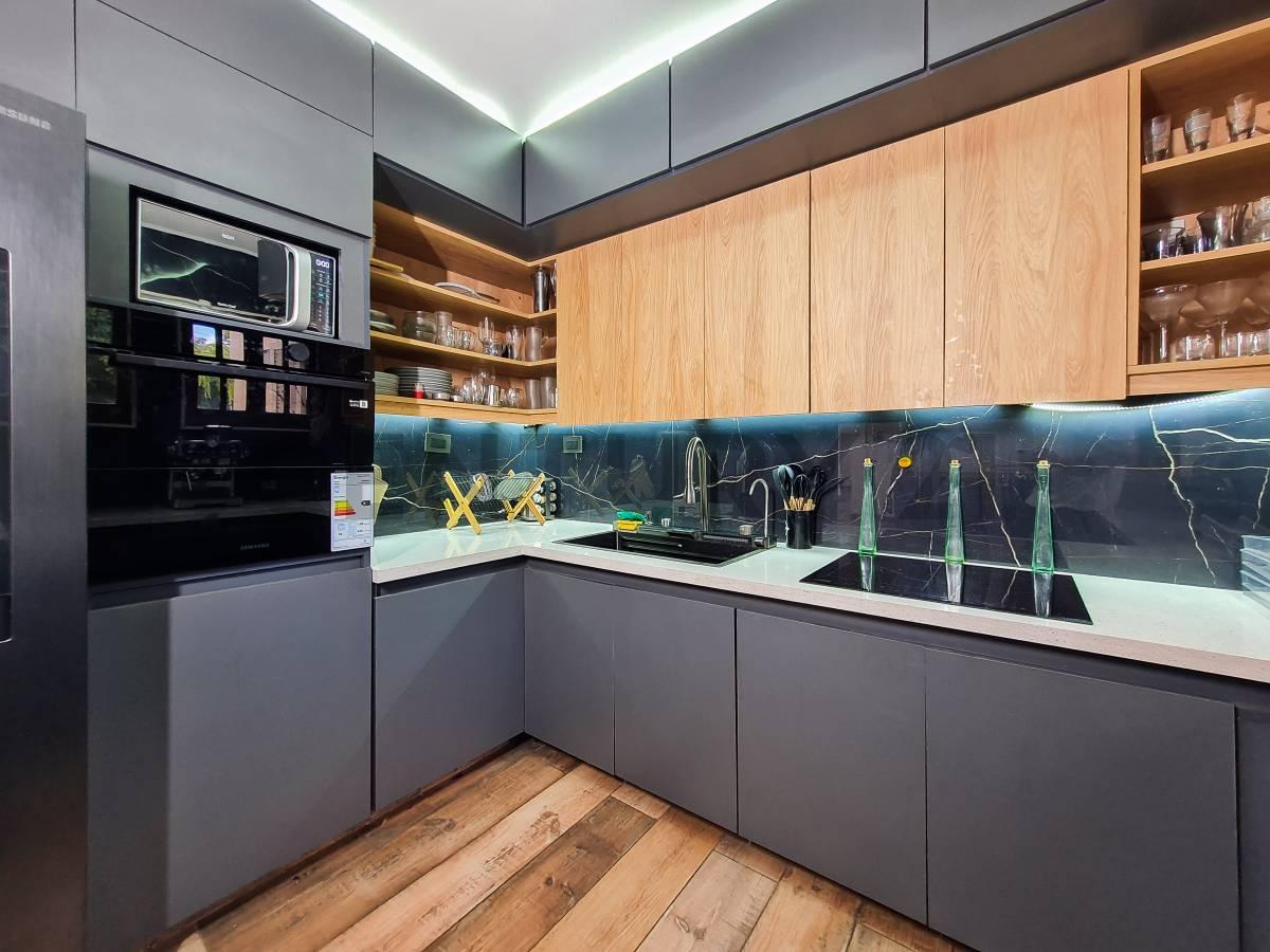 Casa amoblada en venta de 3 dormitorios con pileta y garaje — foto 1