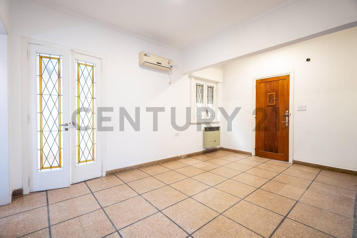 Ph en venta de 2 dormitorios con patio en La Plata — foto 1
