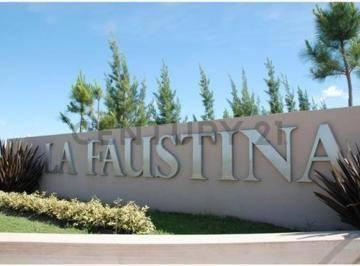 Gran Lote en La Faustina – Sector Golf 1035,69 m² de Naturaleza y Confort! — foto 1