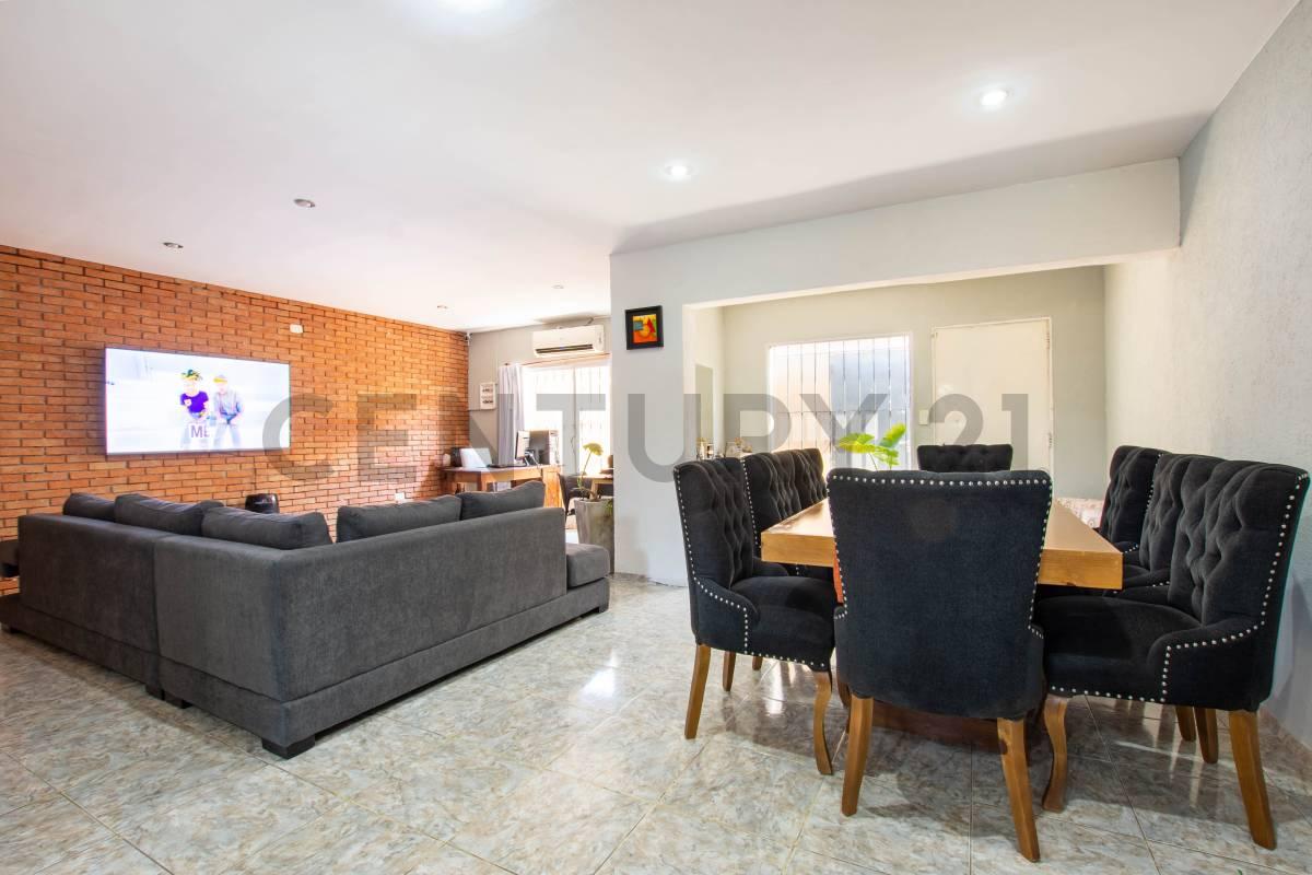Casa en venta en La Plata — foto 1