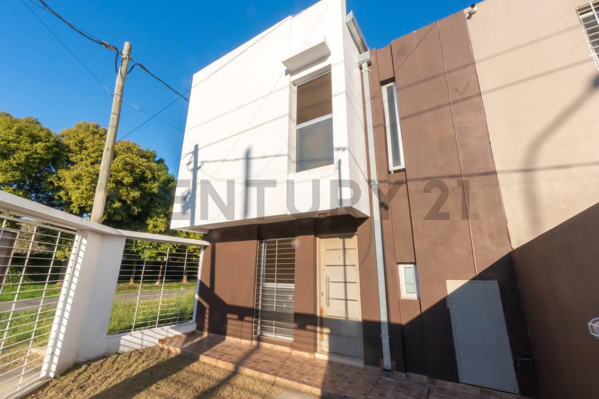 Duplex en venta en San Carlos La Plata de 2 dormitorios — foto 1