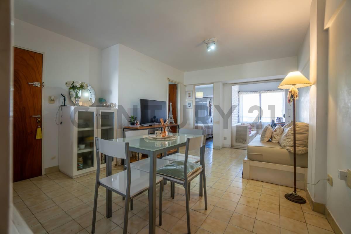 Departamento en venta en La Plata de 1 dormitorio mas escritorio — foto 1